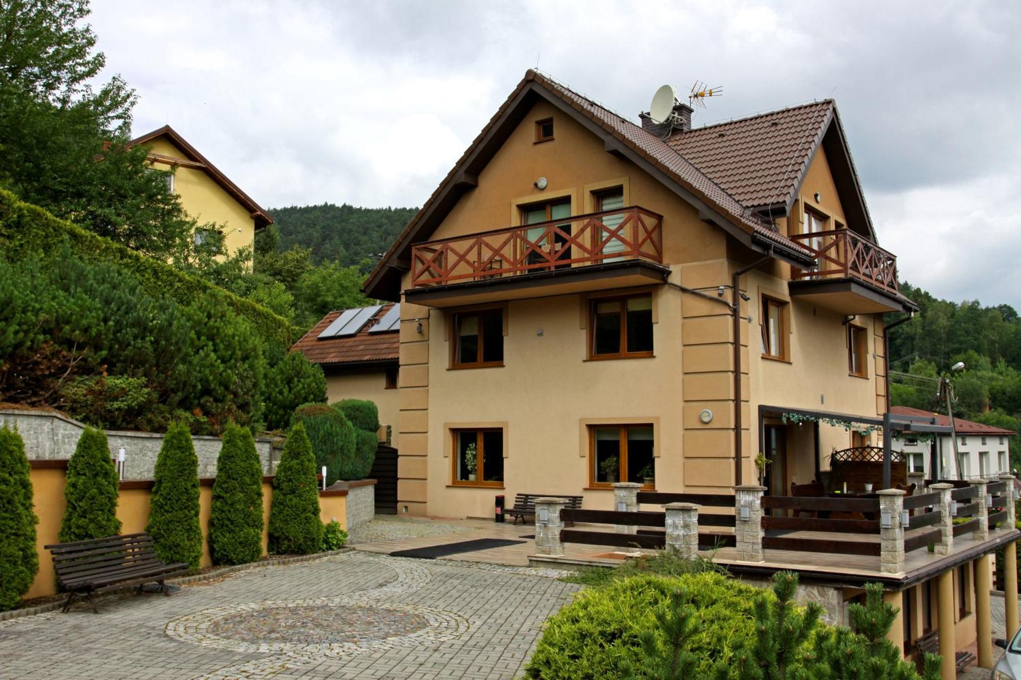 Hotel Dom W Gorach "Tresna" Esterno foto